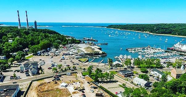 Construction is underway... See you on the #PortJeffHarbor waterfront. Sign up on our website (link in bio) to keep up with our progress. Beats a message in a bottle. ?⚓️ #shipyardportjeff #portjefferson #LI #portjeff #construction #comingsoon